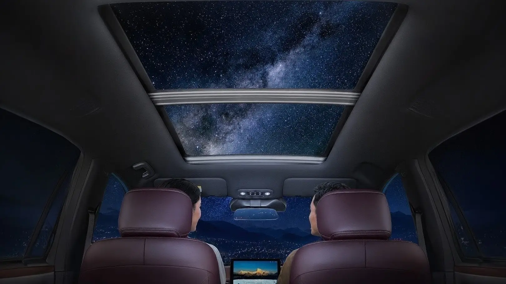 Electric Panoramic Sunroof Wuling Eksion yang luas memperlihatkan langit berbintang